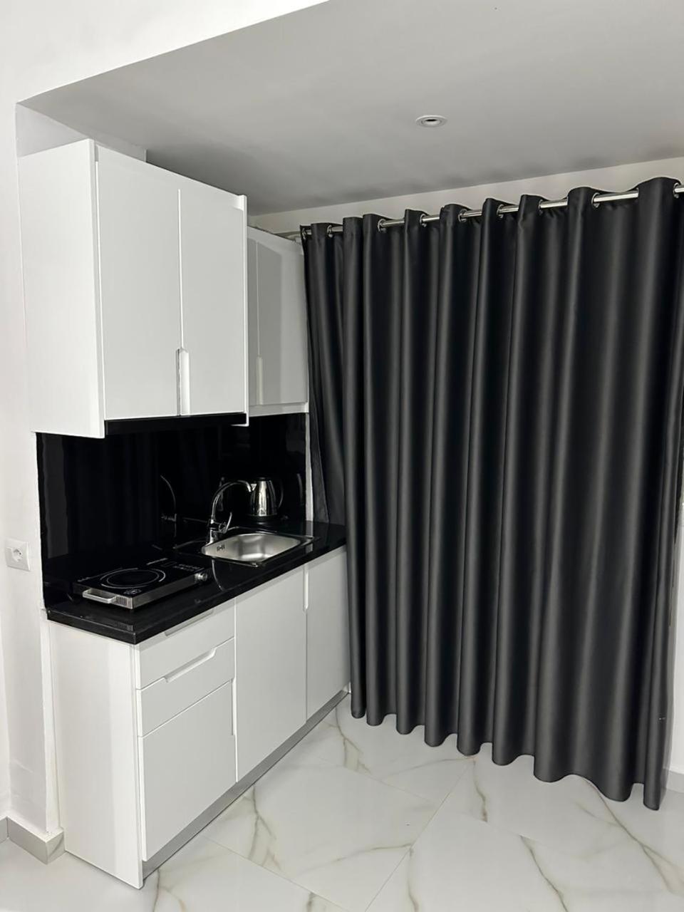 Kreshnik Apartments Ksamil Eksteriør billede